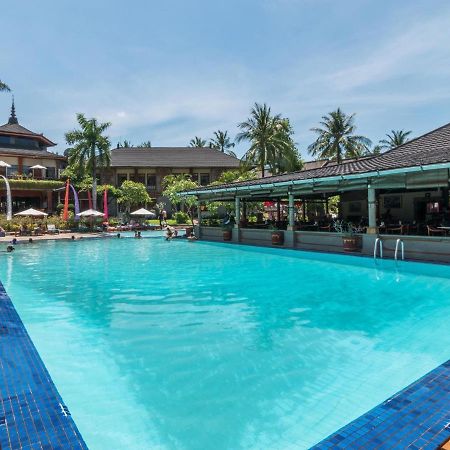 Club Bali Suite Legian Exteriör bild